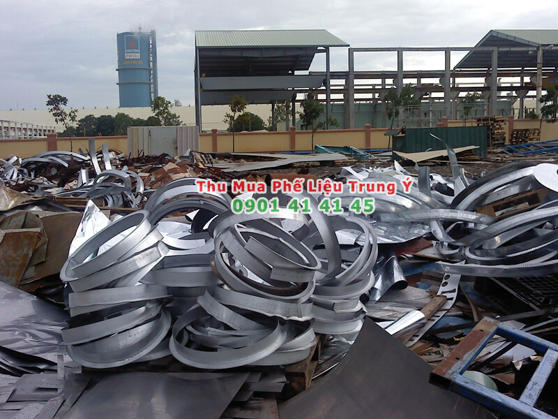 Thu mua phế liệu inox giá bao nhiêu 1kg?